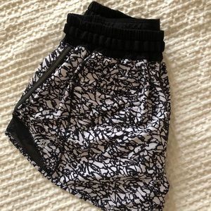 Lululemon hotty hot short long